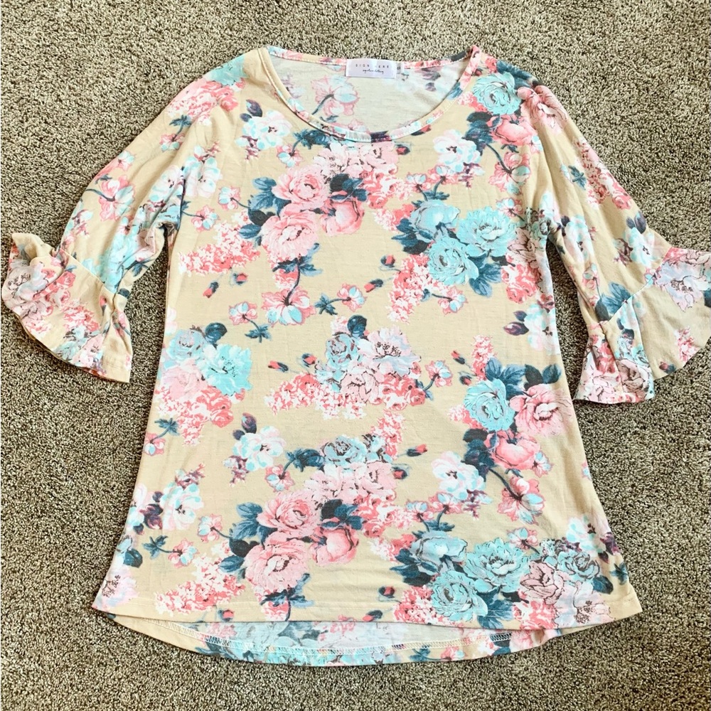 Sign Here Tan Pink Blue Floral Top